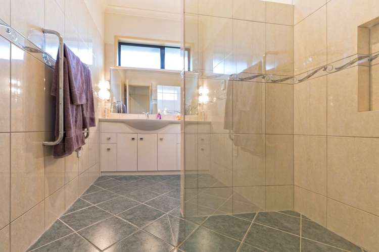 17a Campbell Street Waiuku_13