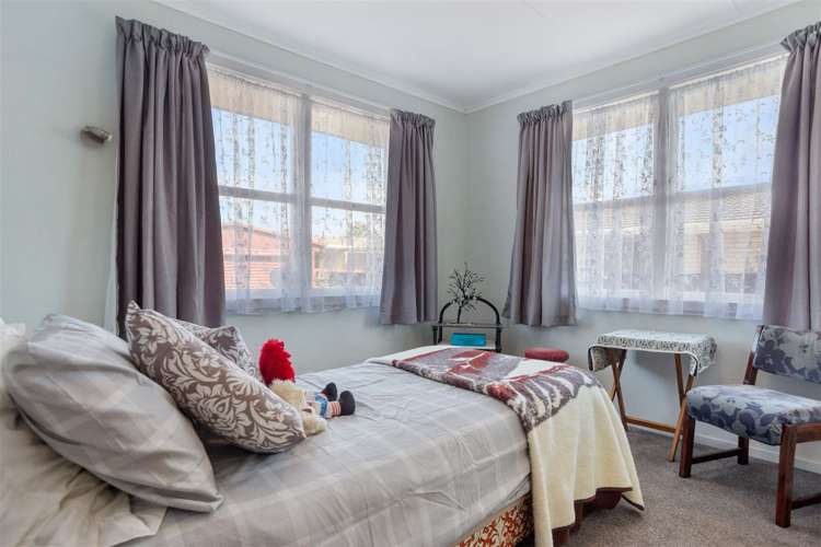 35 Station Road Paeroa_15