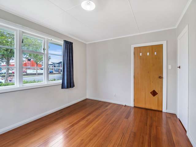 614 Featherston Street Roslyn_2