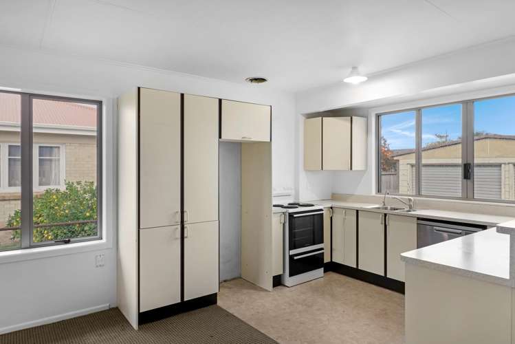 28 Station Road_4