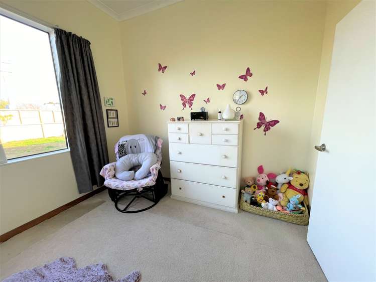 33 Main Road Owaka_15