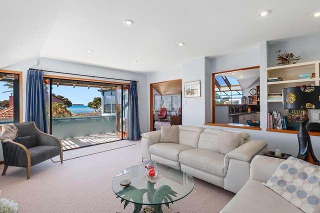 Prime location with harbour views