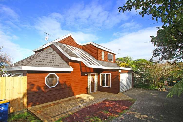 2/418 Beach Road Mairangi Bay_1