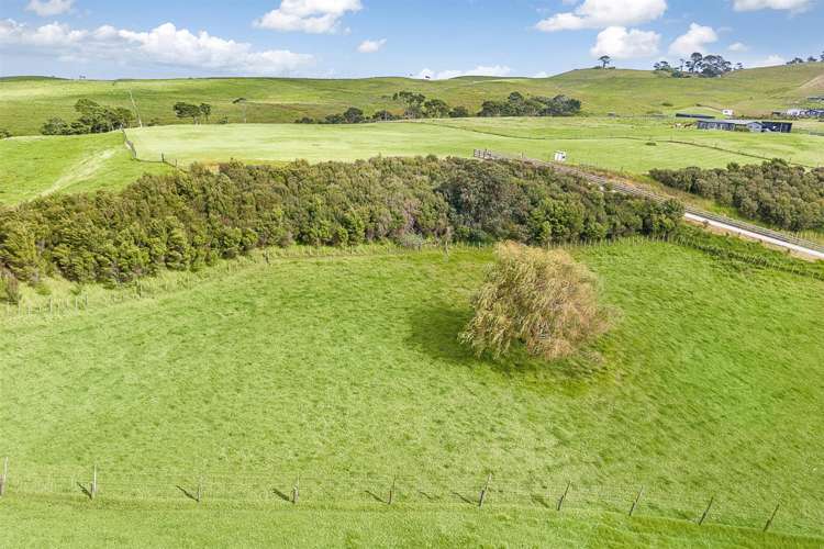 13 Slater Road Helensville_11