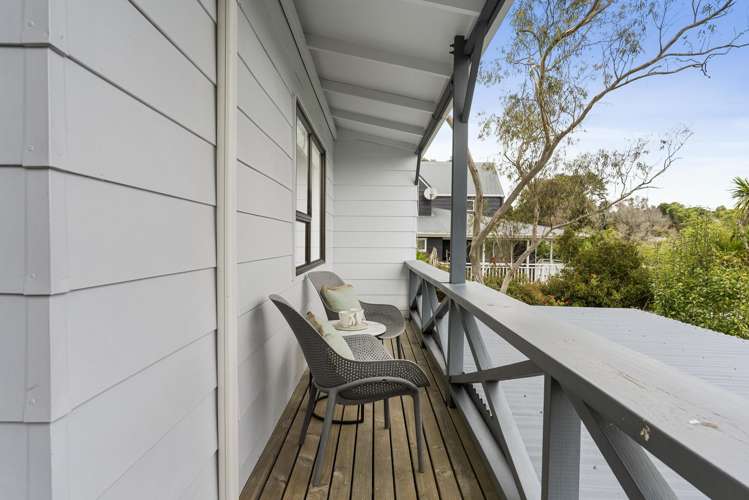 2/24 Gatman Street Birkdale_11