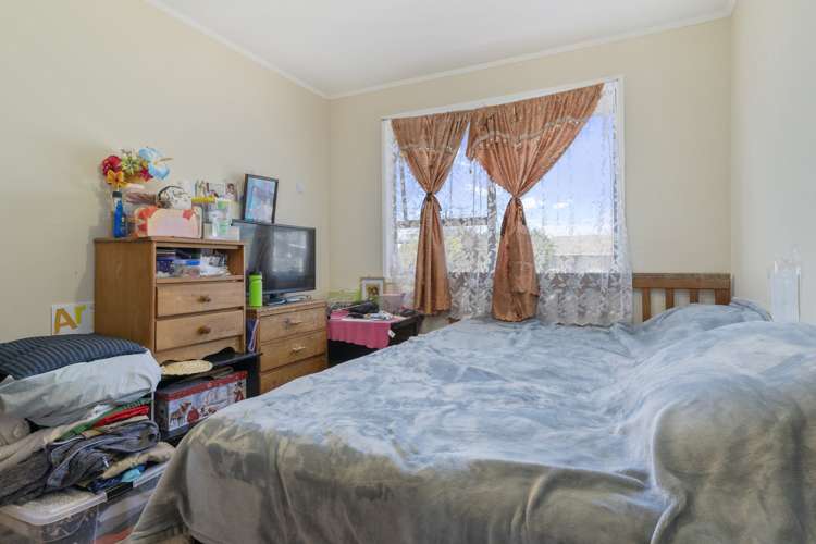 1 Tabitha Crescent Henderson_14