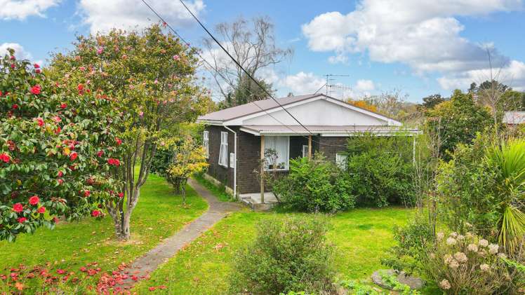 40 Kawaha Point Road Fairy Springs_0
