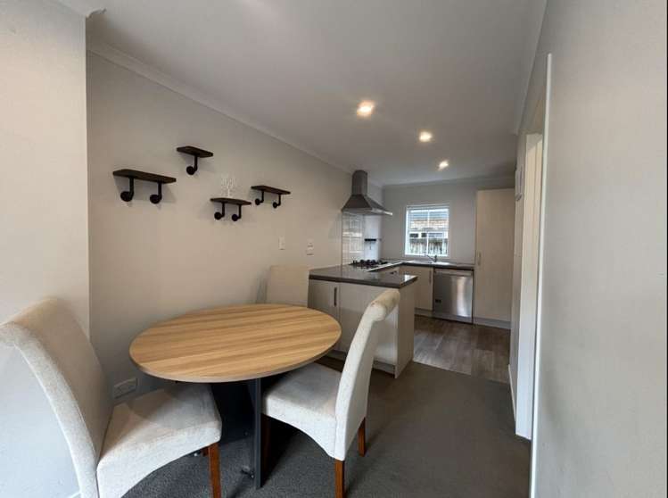 6/79 Carrington Drive Hillcrest_7