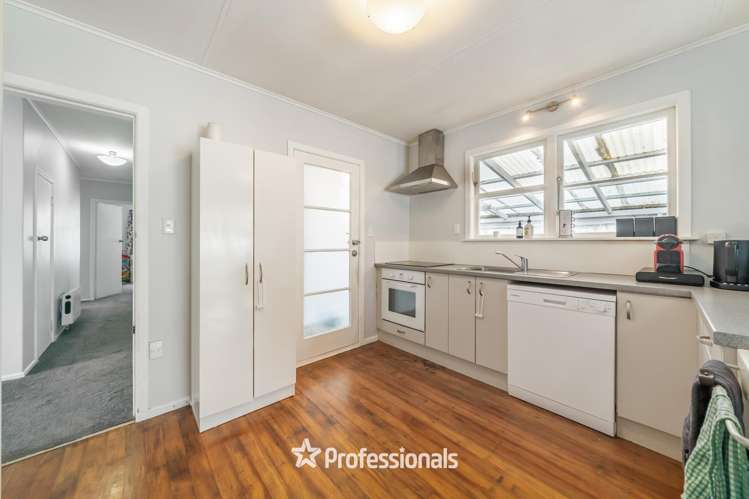 116 Coast Road Wainuiomata_3