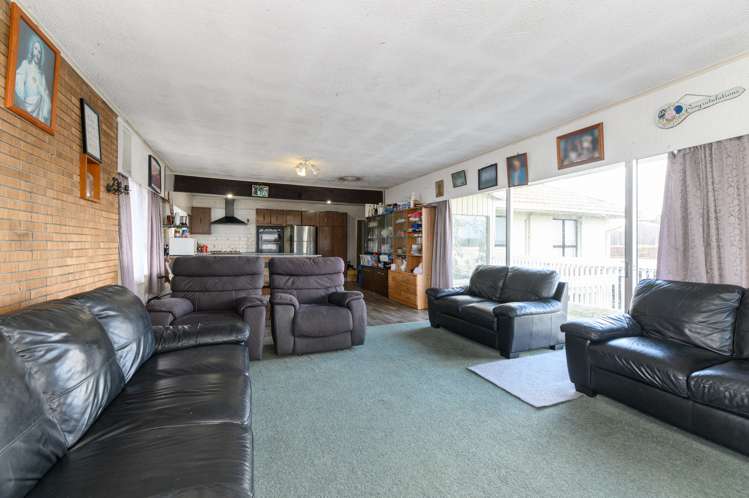 3362 Great North Road Glen Eden_11