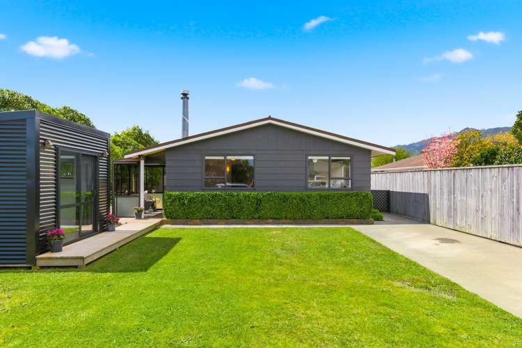 27 Oriwa Street Waikanae_2