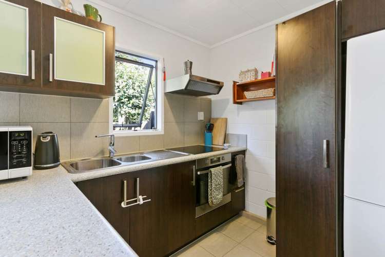 5/109a Te Atatu Road Te Atatu South_6