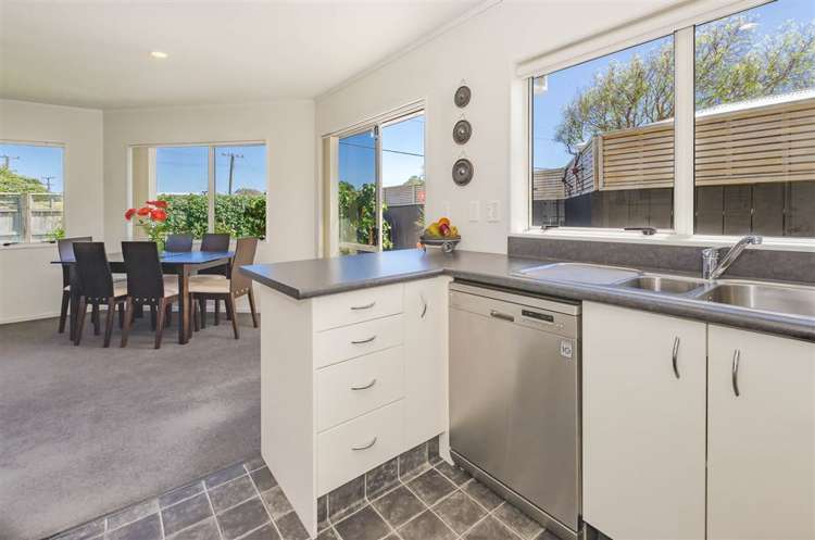 35 Raumati Road Raumati Beach_6