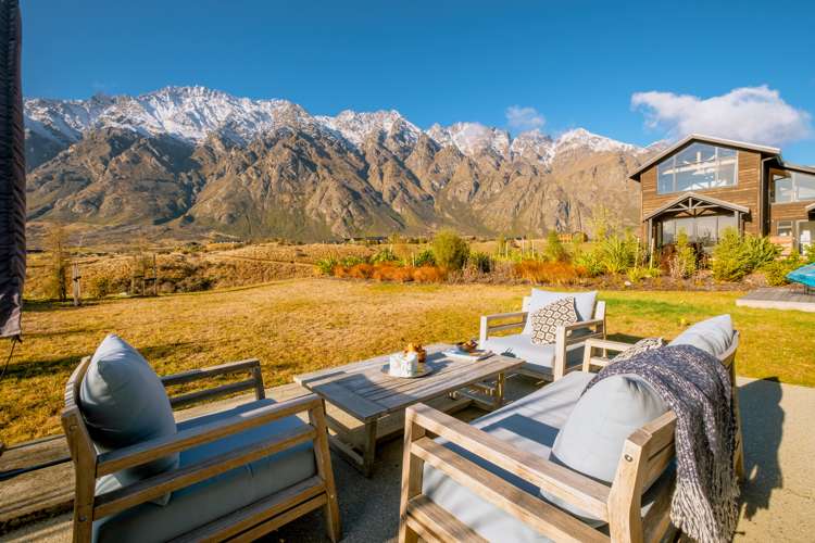 4 Wanderer Lane Jacks Point_11