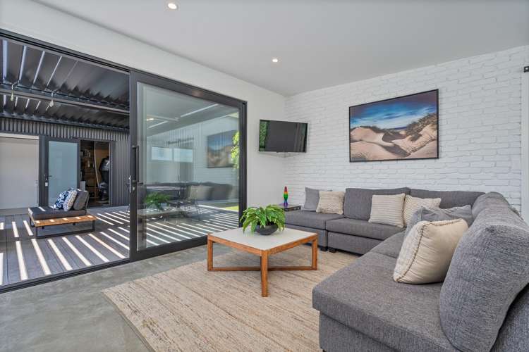 31 Longreach Drive Cooks Beach_10