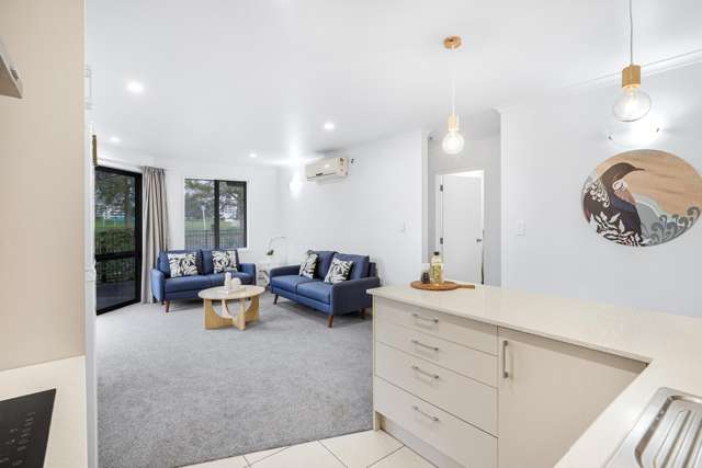 6/240 Old Farm Road Hillcrest_2