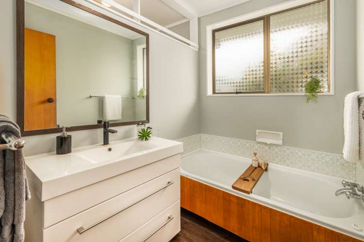 10 Graham Grove Waikanae_17