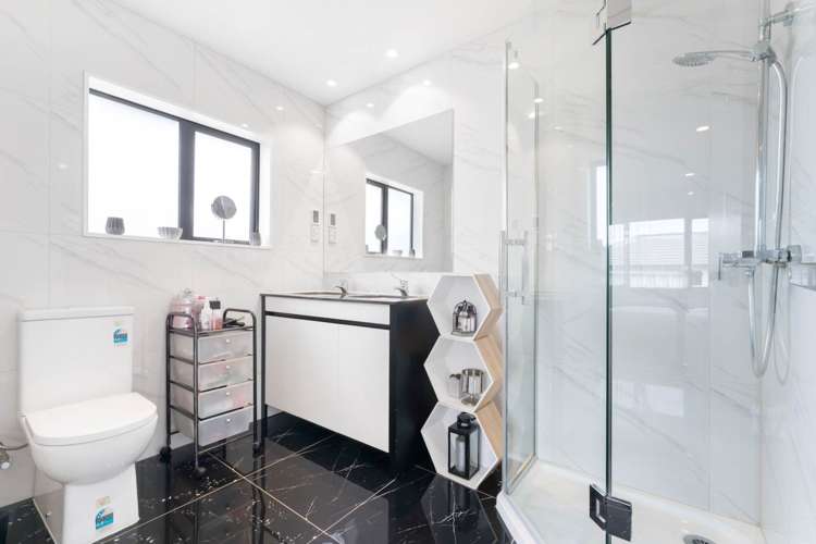 17b Barbary Avenue Kelston_12