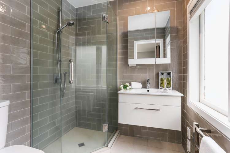 194 Te Atatu Road Te Atatu South_13