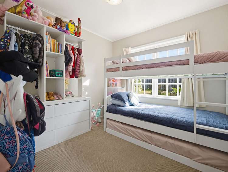 3 Joanna Place Deanwell_17