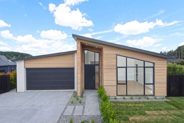 Excellence by Design, Award Winning Quality 609m²