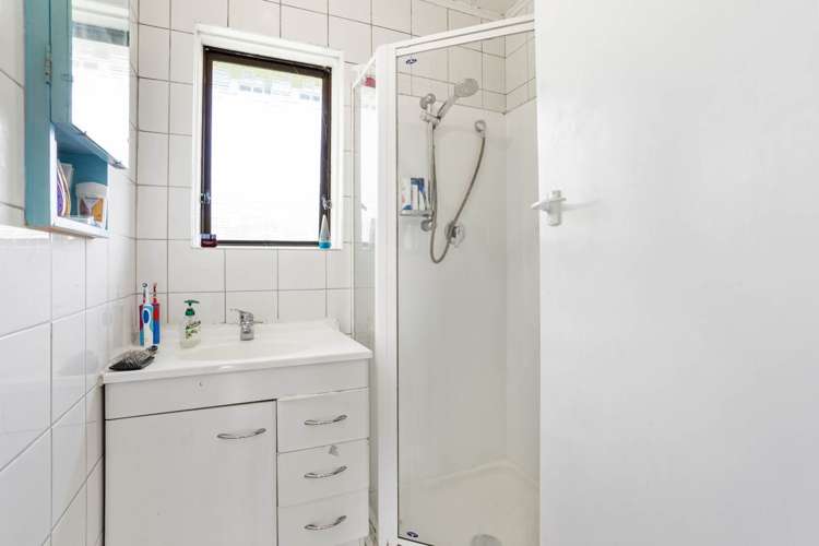 13 Geoffrey Place Mangere East_14