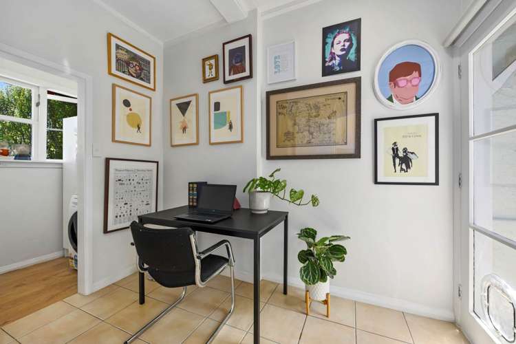 60 Old Lake Road Narrow Neck_19