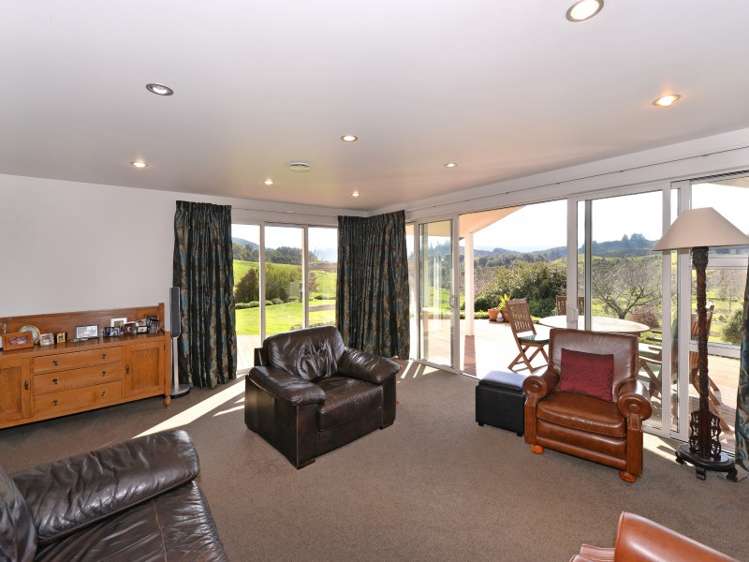 142 Strachan Road Ngatimoti_7