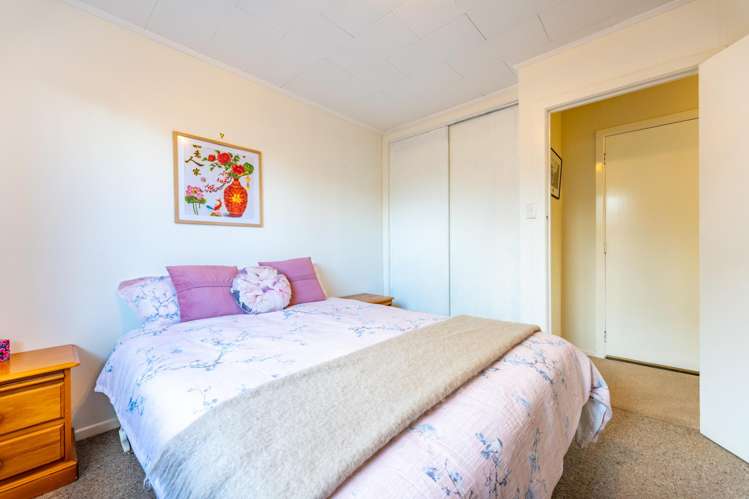 2/21 Oxford Street West End_4