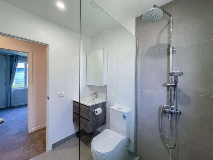 39 Fairclough Road Beach Haven_23