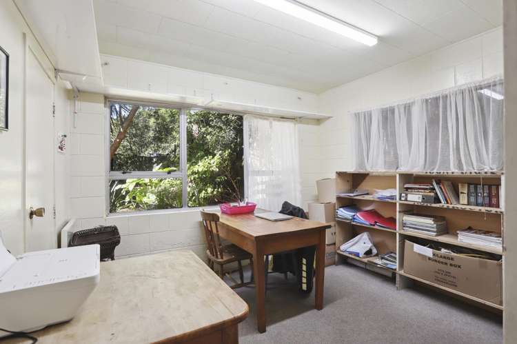 1194 Huia Road Huia_15