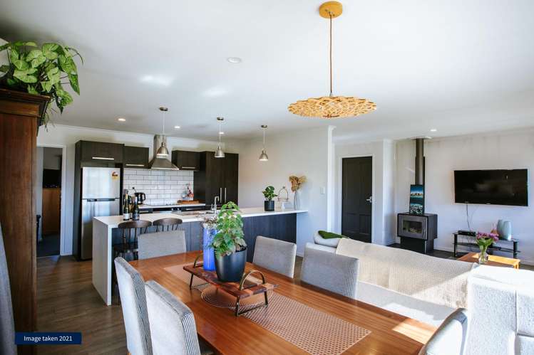 29 Finch Street Albert Town_4