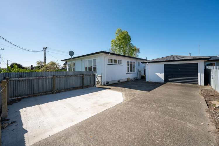 301 Frimley Avenue Frimley_13