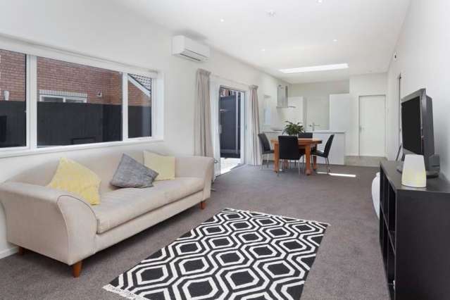 2/10 George Street Riccarton_3