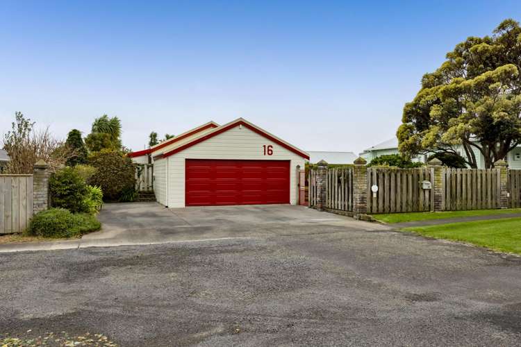 16 Heaphy Road Opunake_28