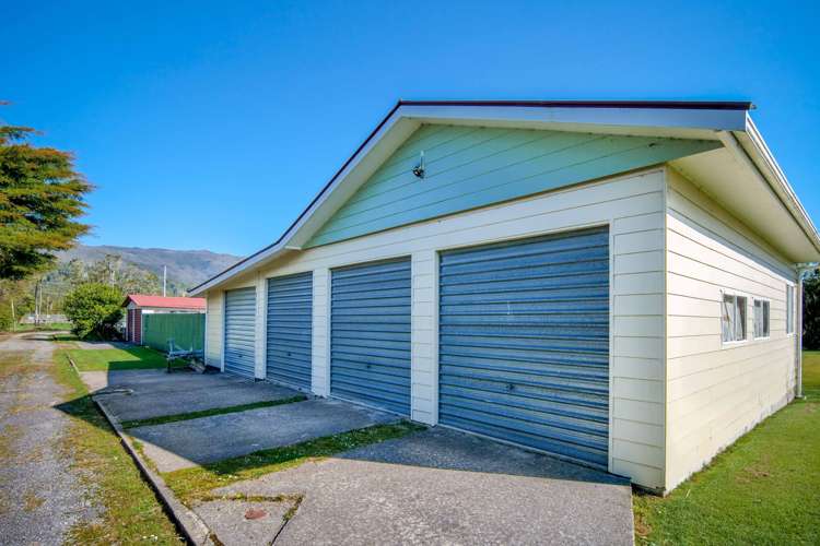 2 Mcgill Street Waimangaroa_14
