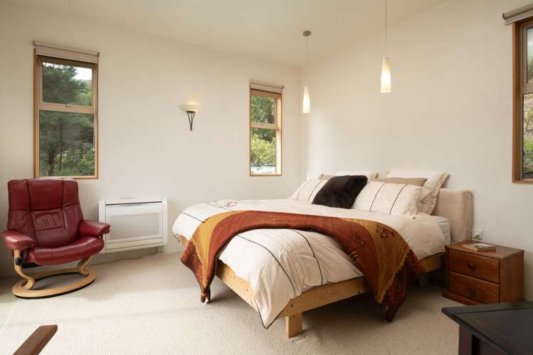 19 Saint Omer Road Kenepuru Sound_11