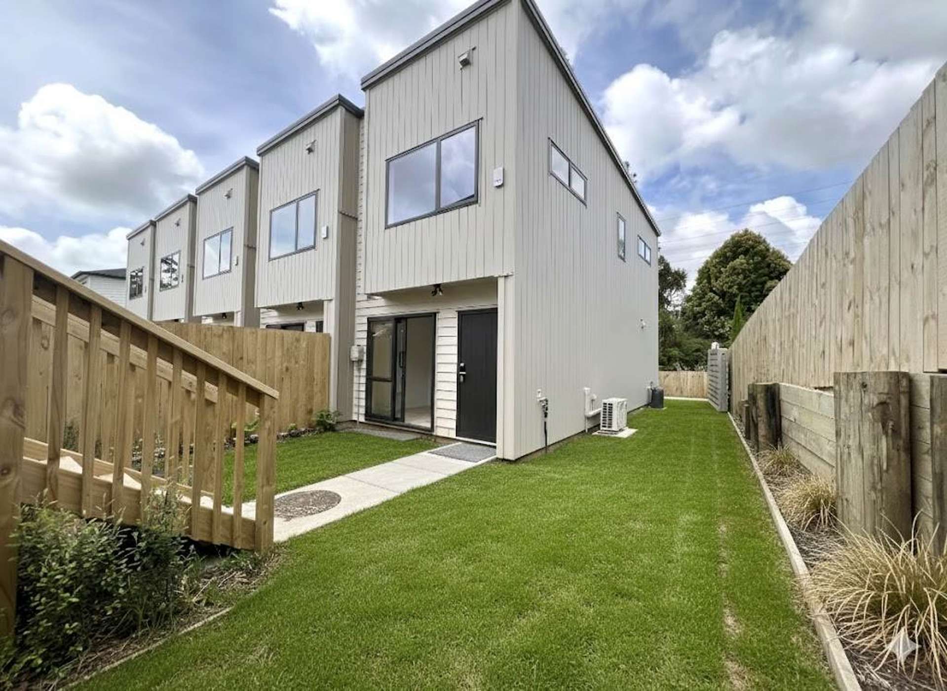 5/16 Reynella Drive Massey_0