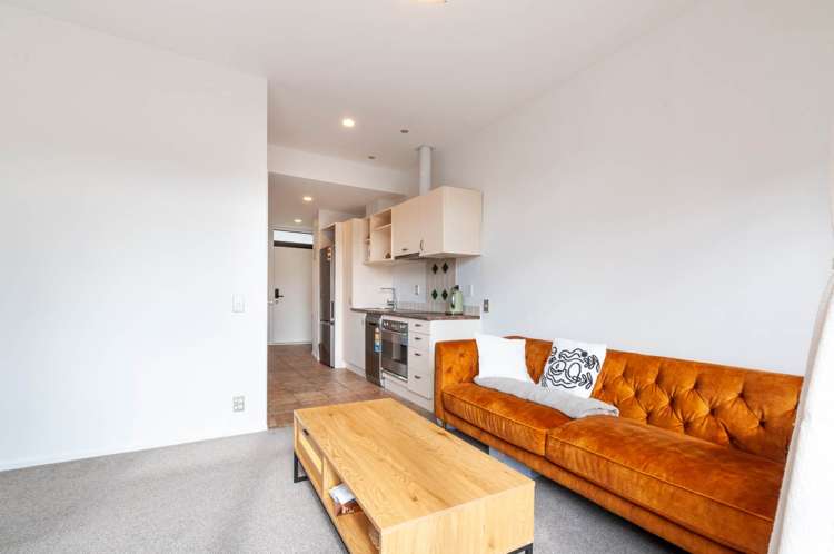 74/92 Bush Road Albany_11