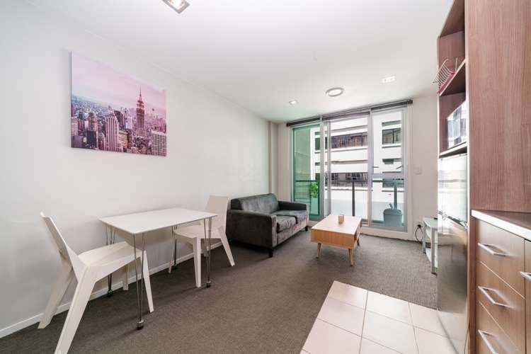 410/85 Beach Road Auckland Central_6