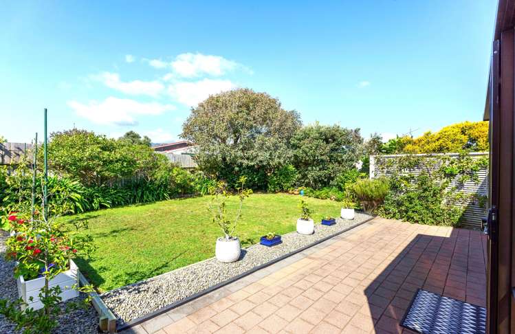 23 Reeves Street Waikanae Beach_18