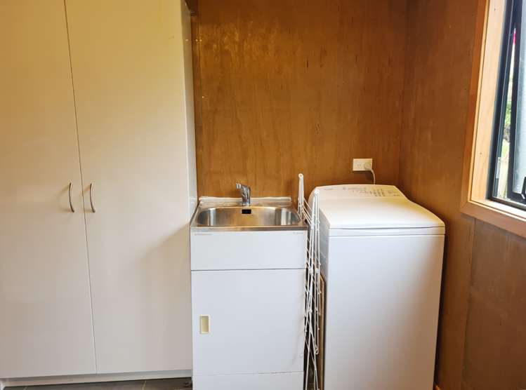 16a Whangaimoana Beach Road Pirinoa_10