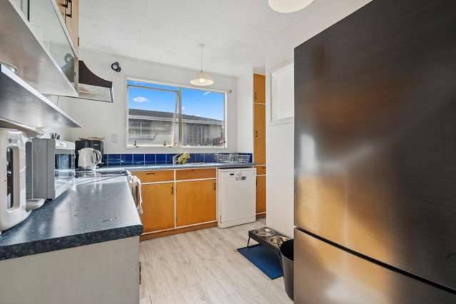 114 Gloaming Hill Titahi Bay_2