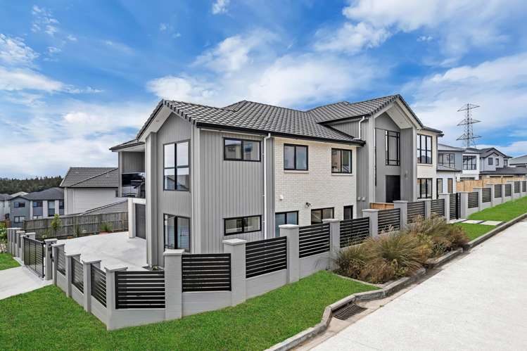 17 Ballyalton Crescent Flat Bush_40