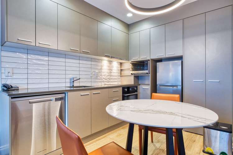 2104/171 Queen Street City Centre_8