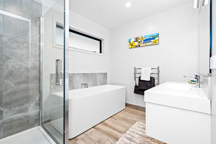 125 Marsden Bay Drive One Tree Point_17