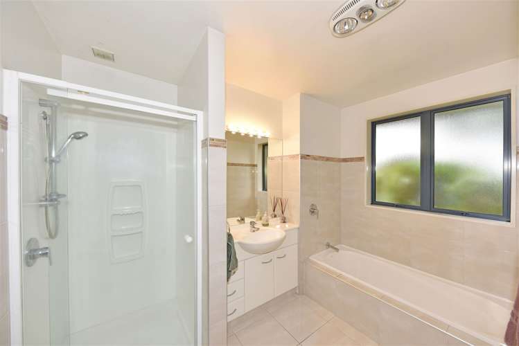 27 Acorn Close Waltham_17