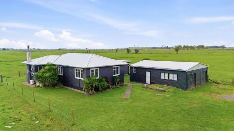 155 Cutwater Road Pukehina_19