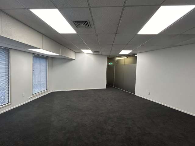 8/295 Lincoln Road Henderson_1