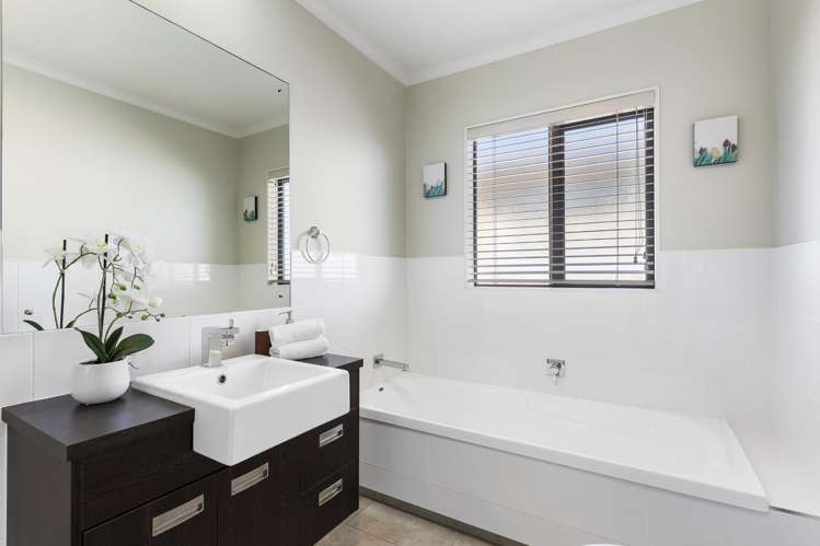 12 Valderama Drive Flat Bush_18